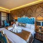 فندق Delibab 4*