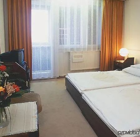 Hotel Délibáb 4*