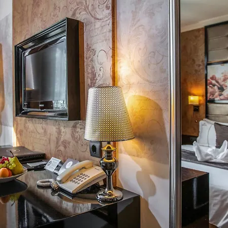Delibab Hotel