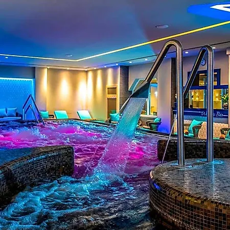 Délibáb Hotel 4*