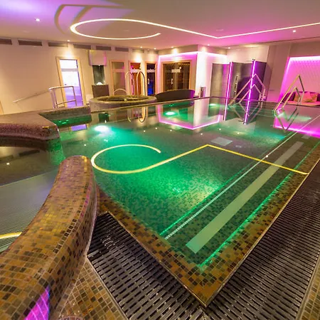 Hotel Délibáb