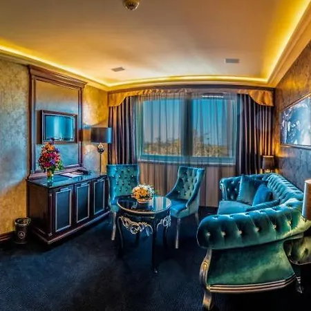 Hotel Délibáb 4*